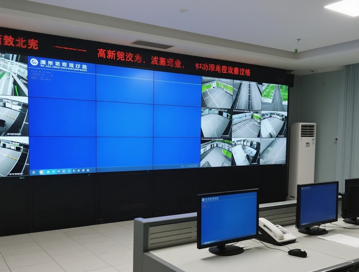 監控室高清液晶拼接大屏.jpg